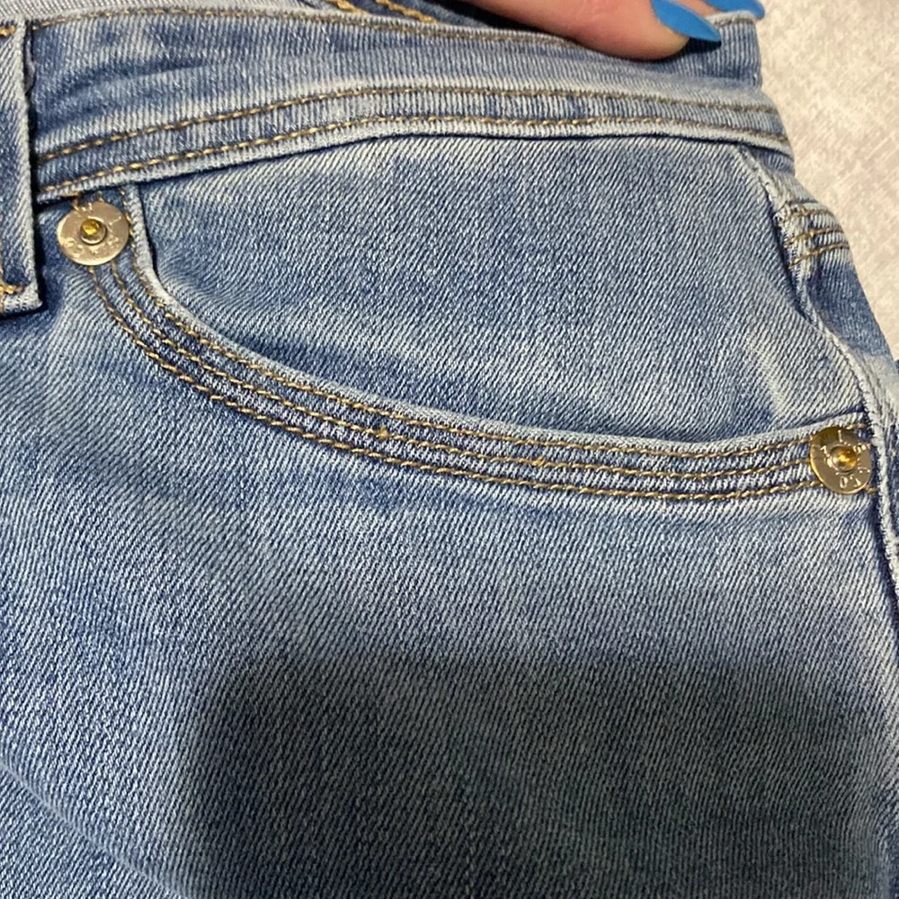 Levi’s Light Wash Flare Jeans - Picture 4 of 15